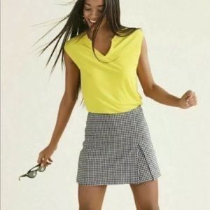 Cabi notch tee size L.  Style 5563.